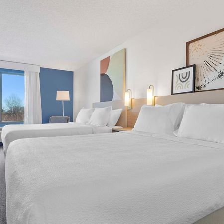 Spark By Hilton Greensboro Bagian luar foto